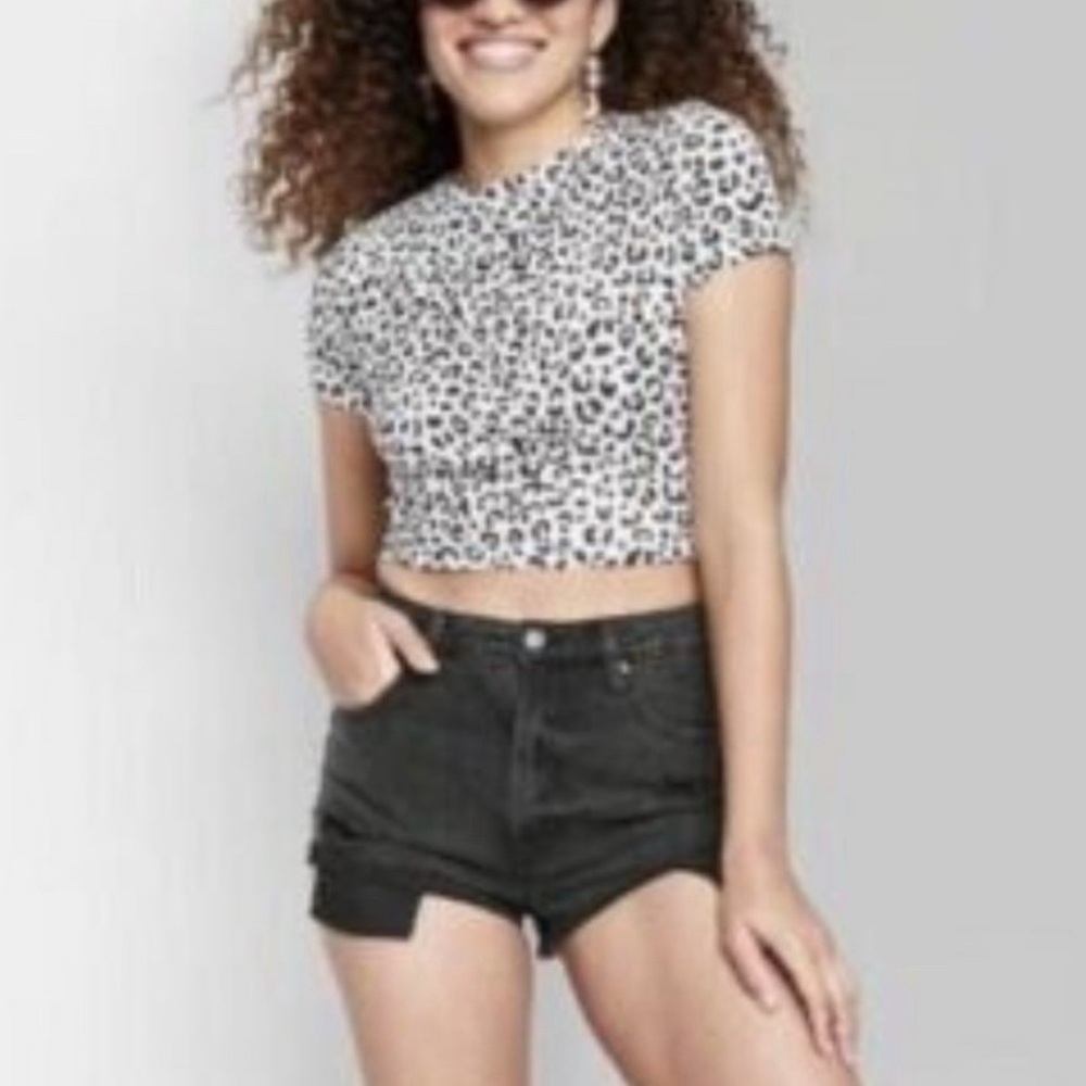 Wild Fable Jeans Highest Rise CHEEKY Shorts Distressed Black Denim Size 4 NWT